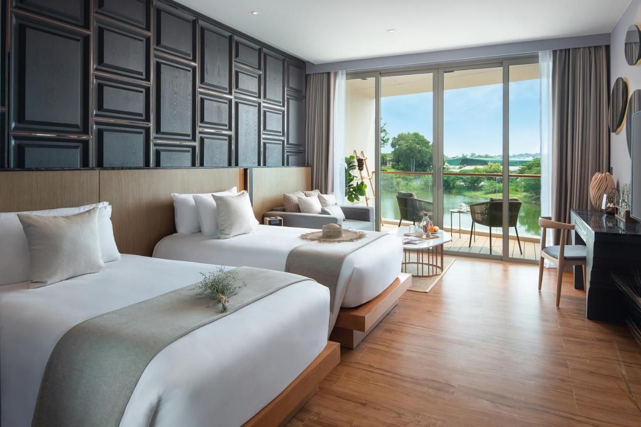Wyndham Grand Nai Harn Beach Phuket Kültér fotó